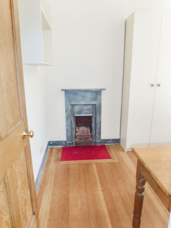Property photo 3 of 11 Photo