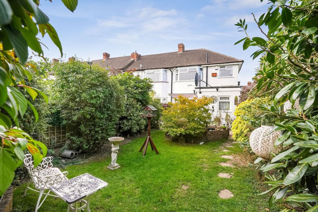 Property photo 3 of 11