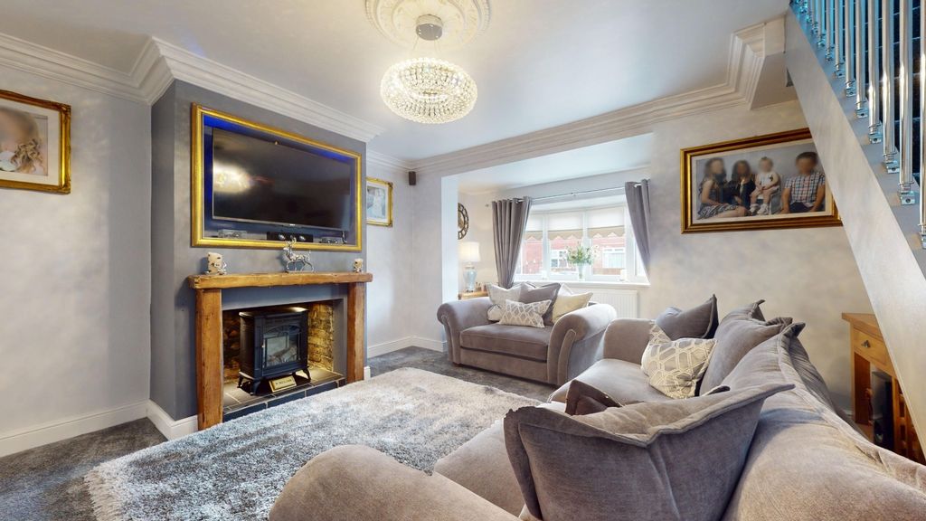 Property photo 1 of 50 4986431