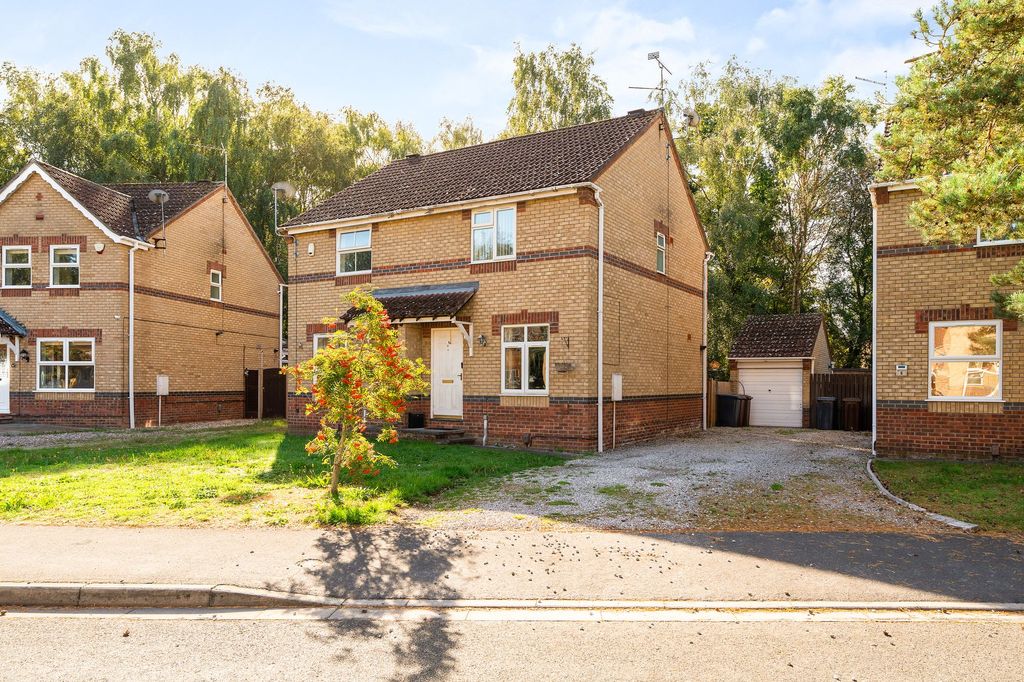 Property photo 1 of 16 Outside