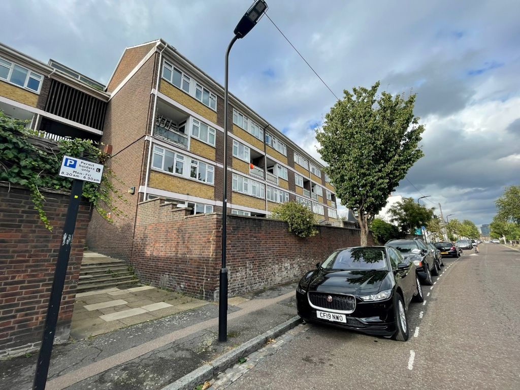 Property photo 1 of 11 2596690