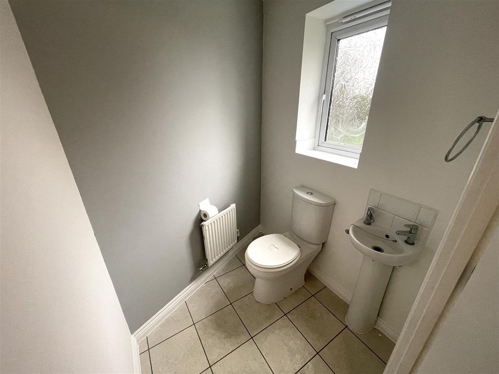 Property photo 3 of 7 Downstairs WC