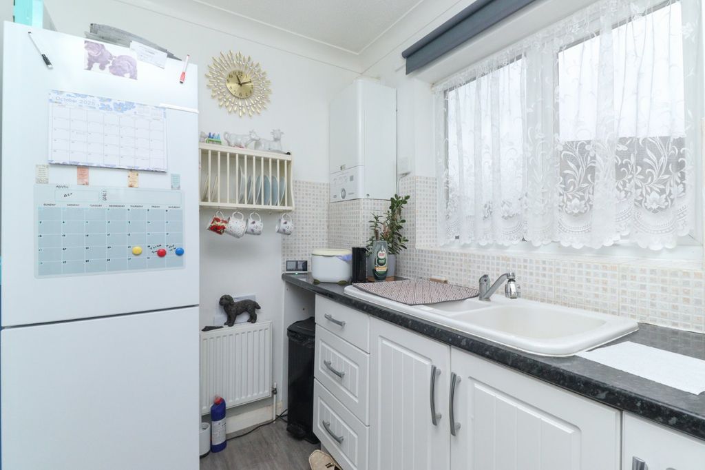 Property photo 3 of 7 Picture 3