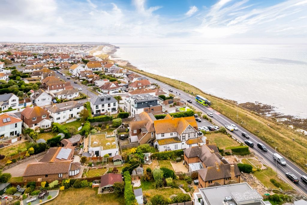 Additional image 19 of 2 bed flat for saleMarine Drive, Rottingdean BN2