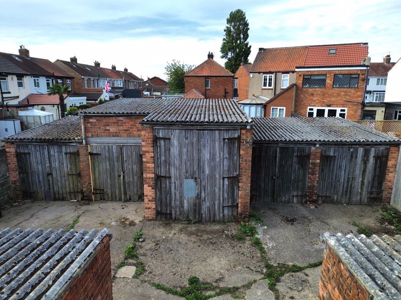 Property photo 3 of 9 Photo 5