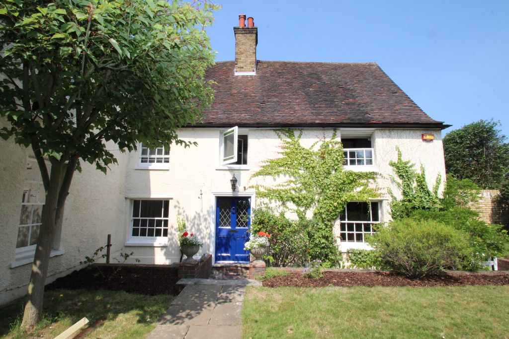 Property photo 1 of 10 Photo 01