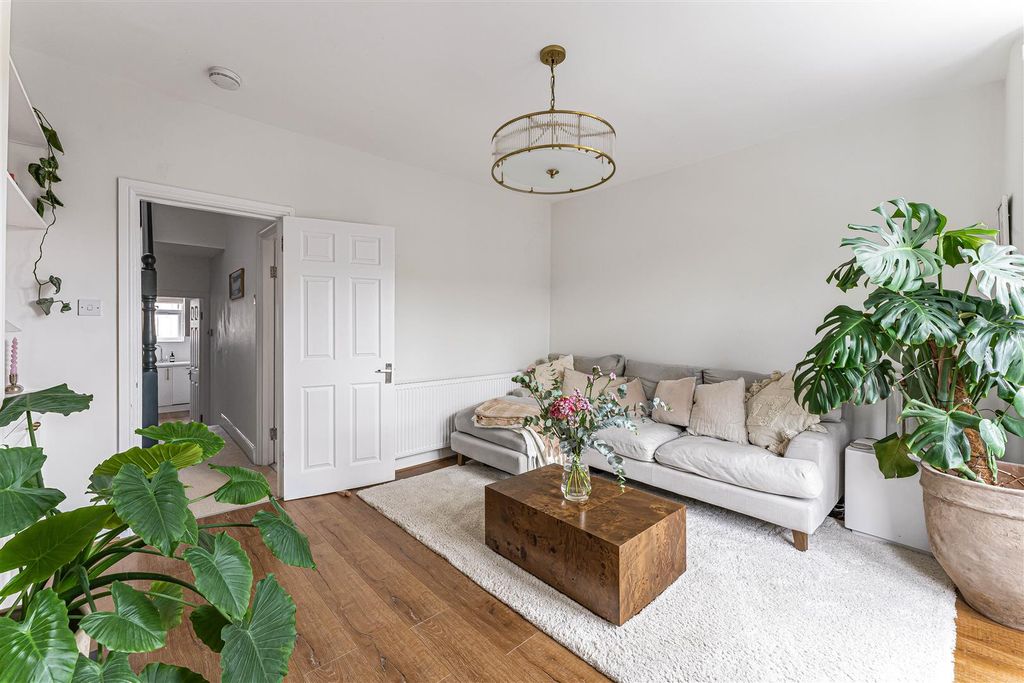 Property photo 2 of 18 2