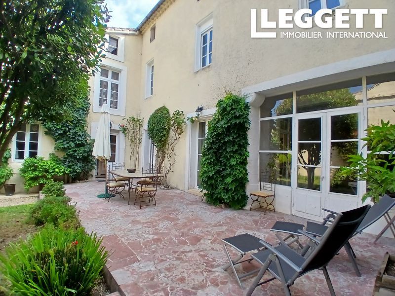 Property photo 2 of 10