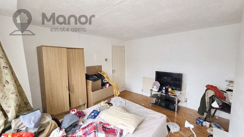Property photo 3 of 12 Whatsapp Image 2025-02-13 At 12.08.39 Pm (2)