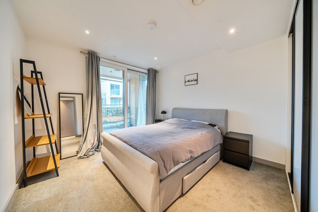 Property photo 2 of 29 1405805-27-69778A...