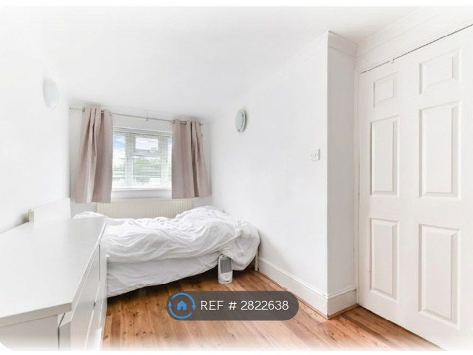 Property photo 3 of 6 Master Bed Room