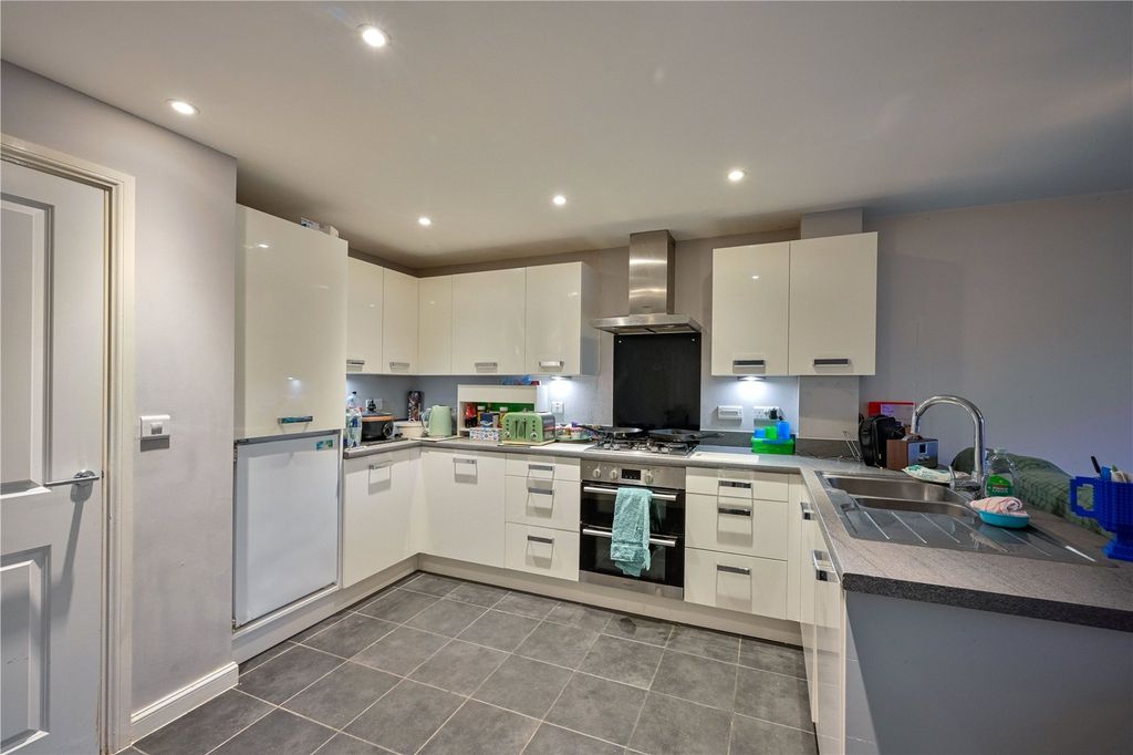 Property photo 2 of 17 Picture No. 06