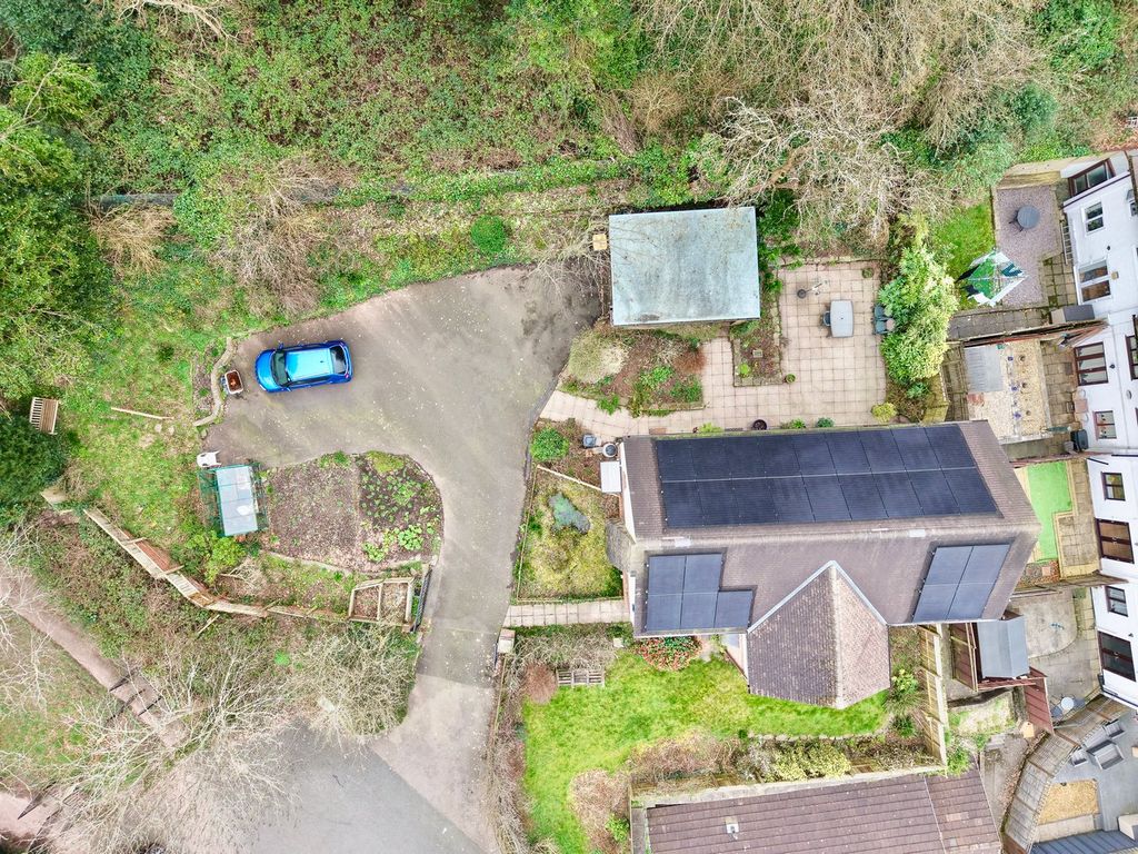 Property photo 3 of 27