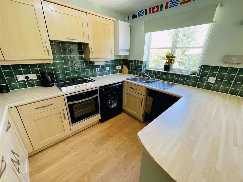 Property photo 3 of 20