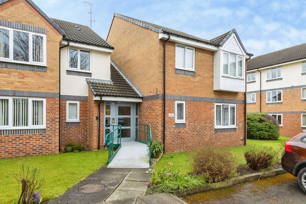 Property photo 1 of 10