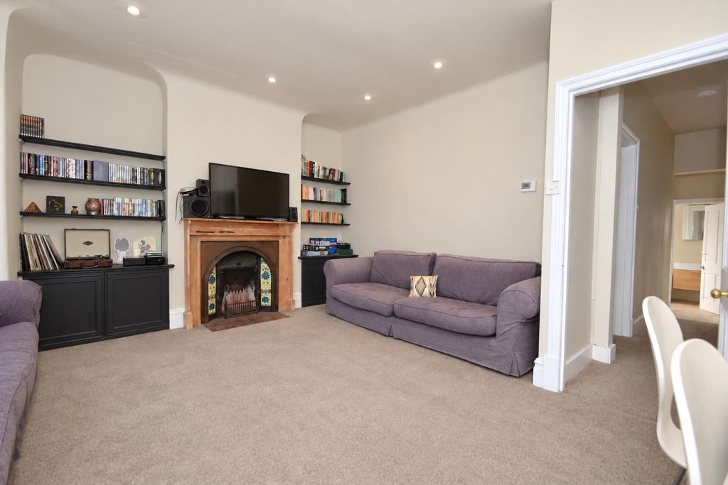 Property photo 3 of 13 Living Room 3.Png