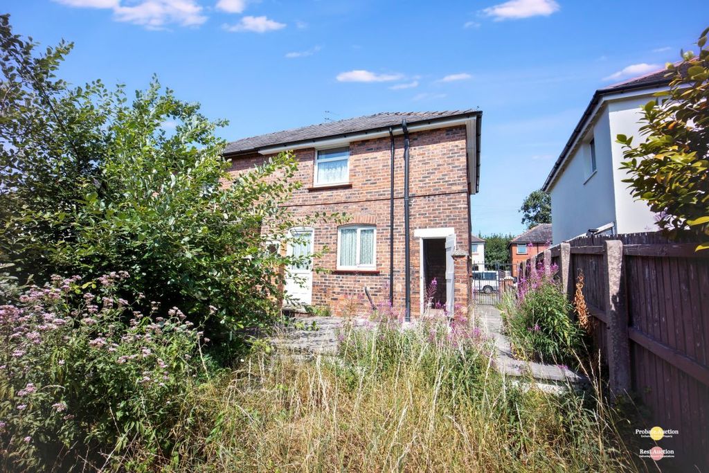 Property photo 2 of 18