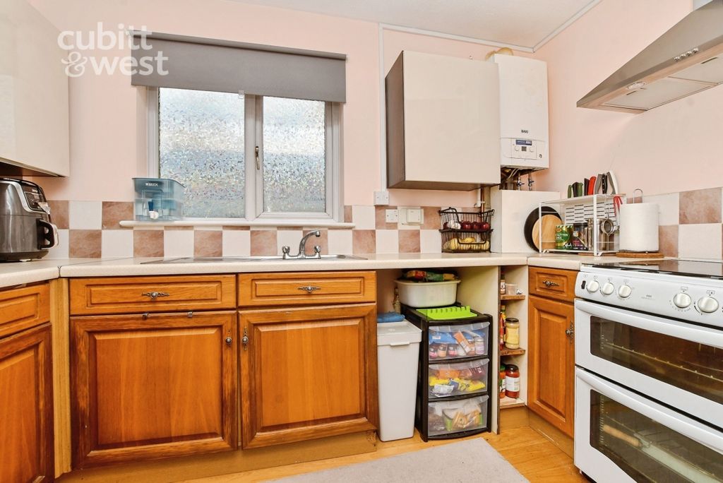 Property photo 1 of 8 B213Ff25-901Gyq3T