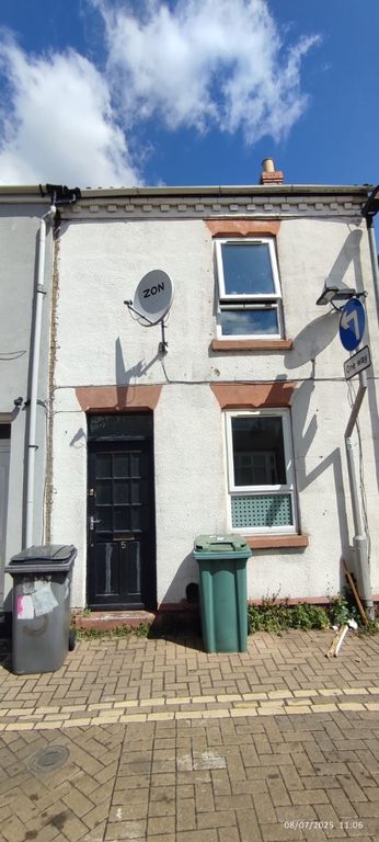 Property photo 1 of 7