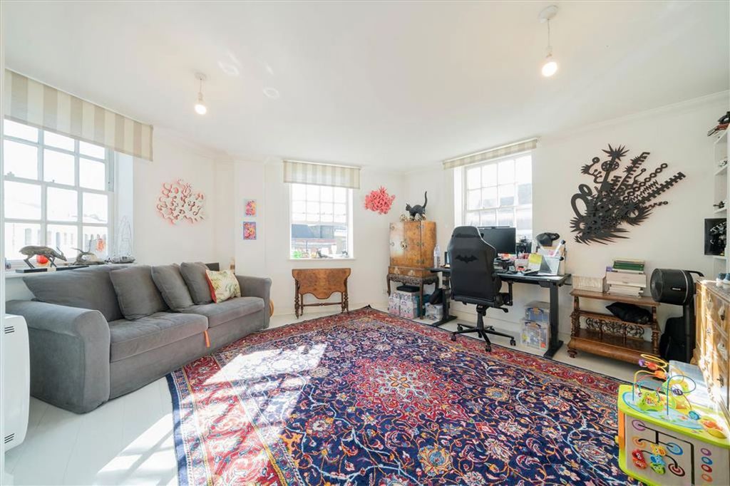 Property photo 2 of 6