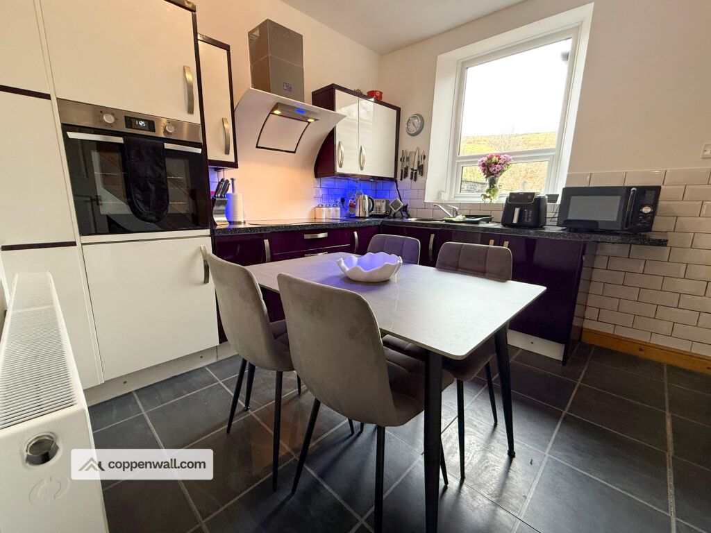 Property photo 3 of 24