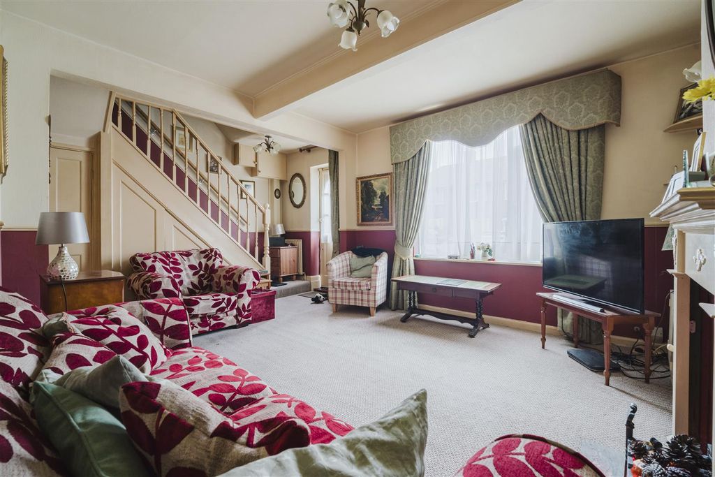 Property photo 3 of 10 125 Harp Recp A.Jpg