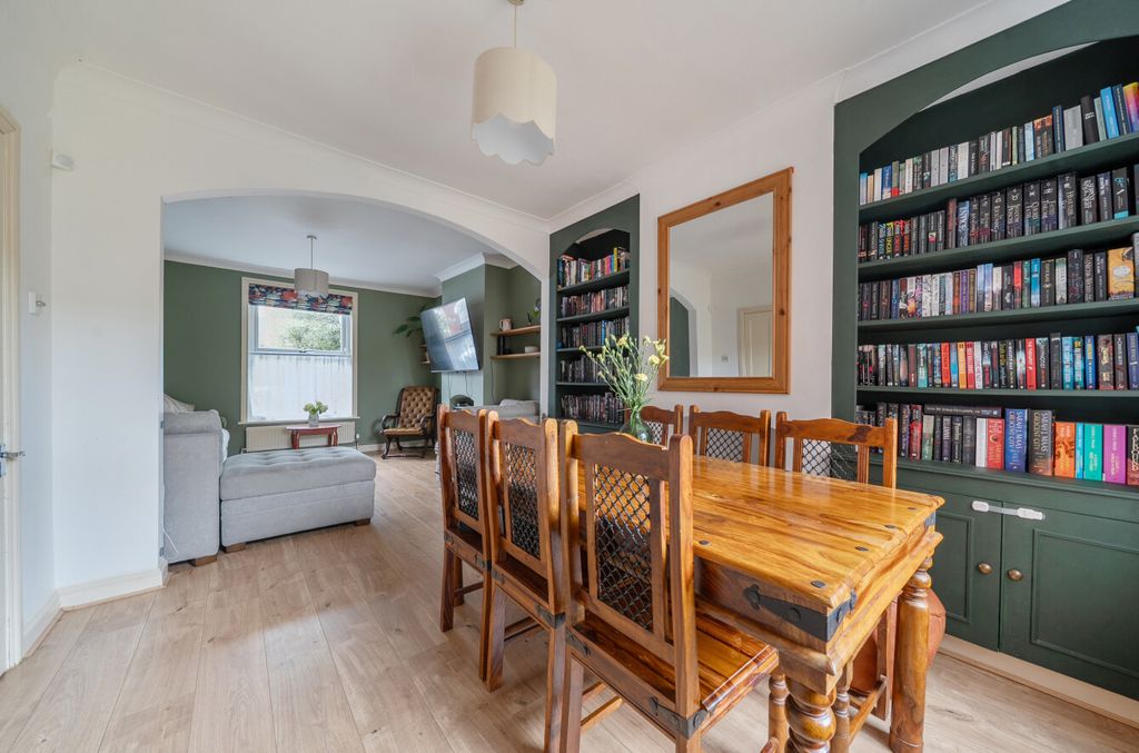 Property photo 2 of 13 1478040-13-6A2Ac4...