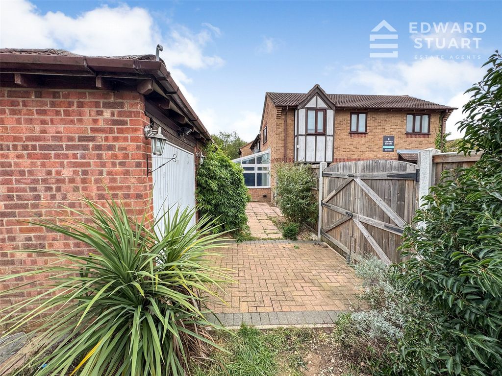 Property photo 2 of 16 Picture No. 26