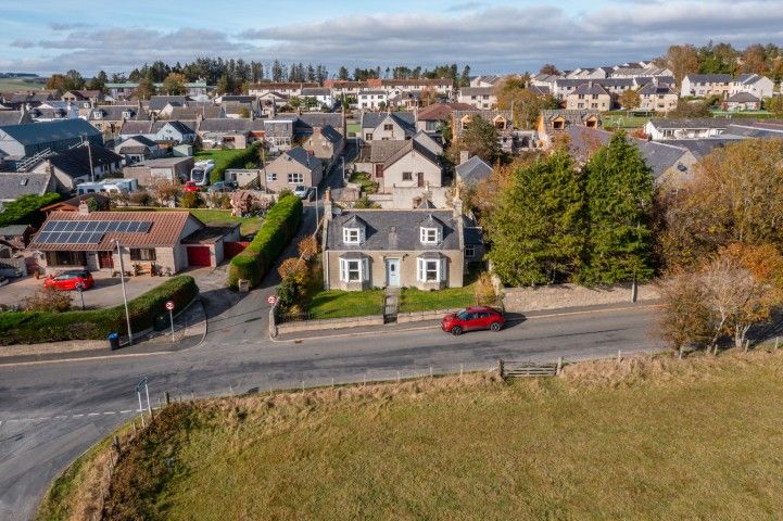 Property photo 2 of 27 The Cottage