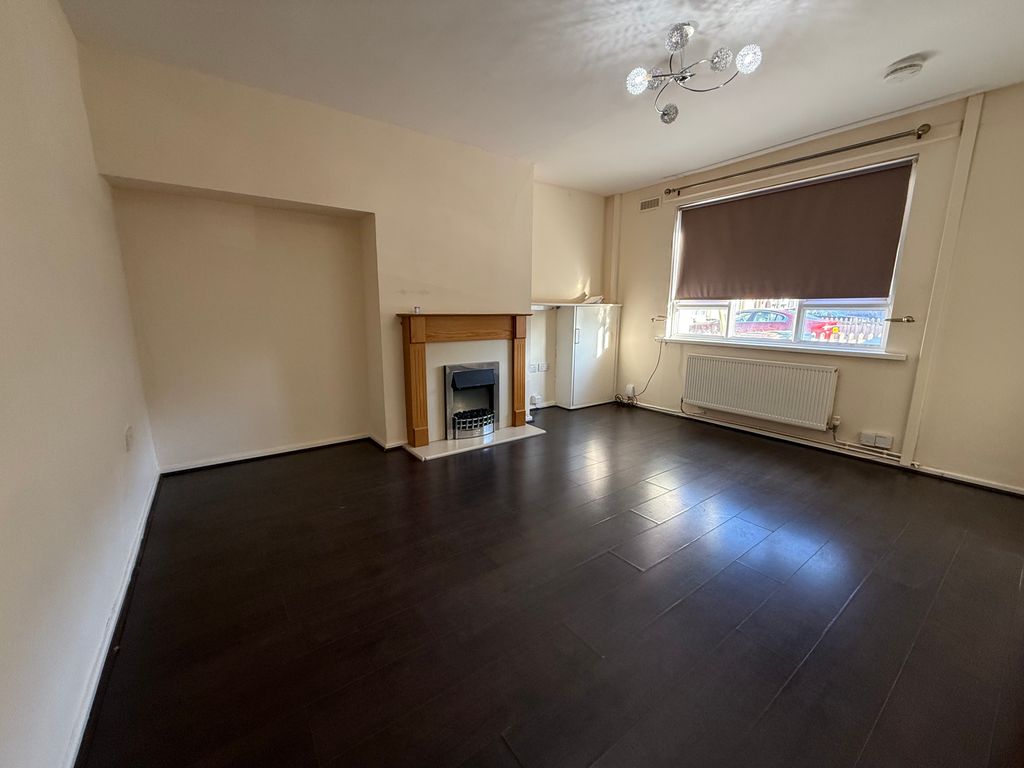 Property photo 2 of 16 Image