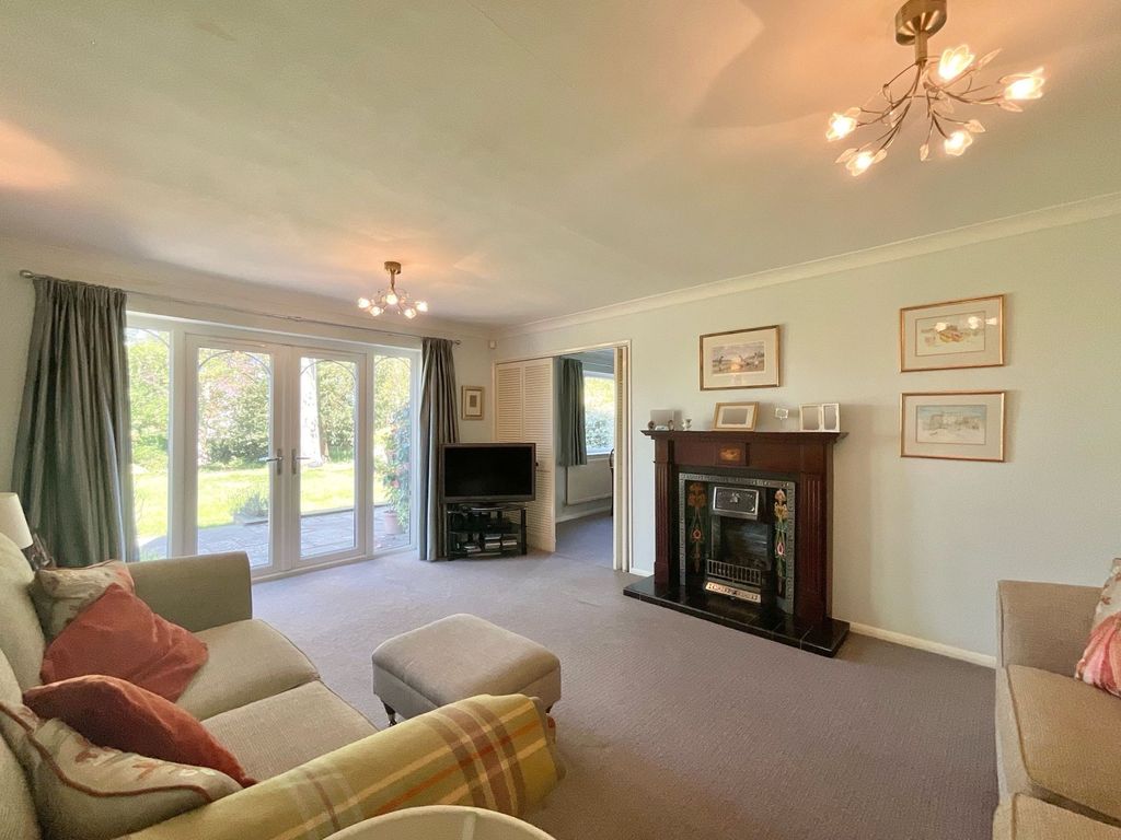 Property photo 2 of 19