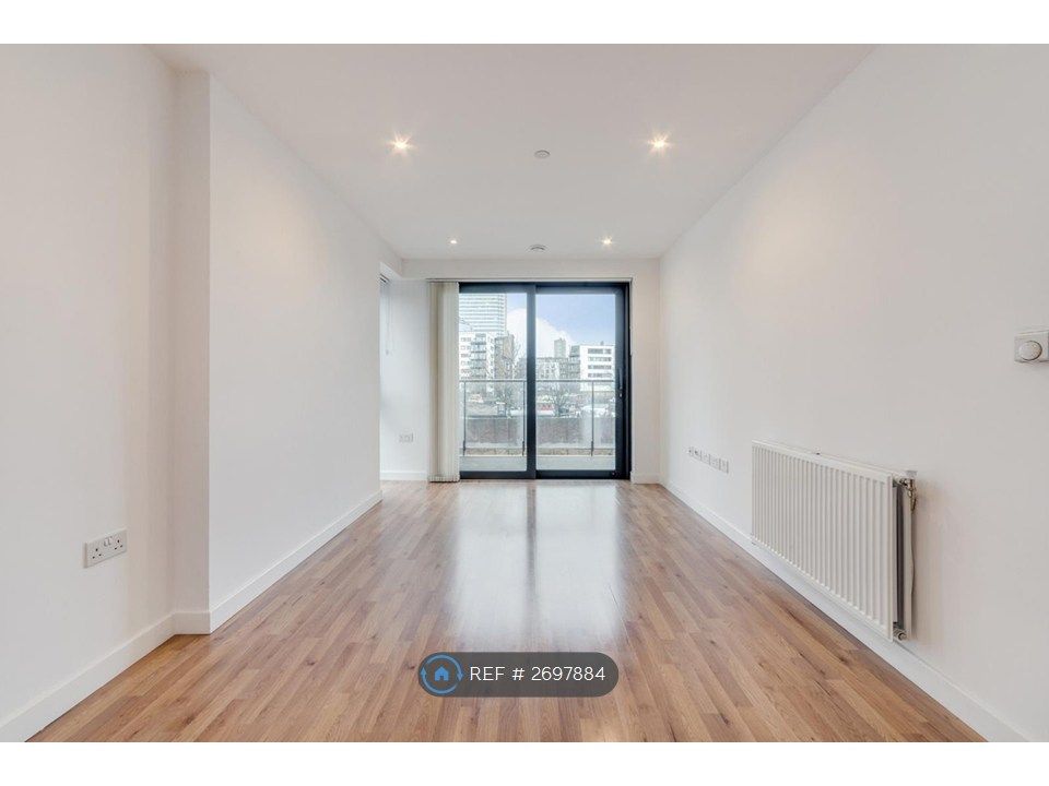 Property photo 1 of 12 Living Room