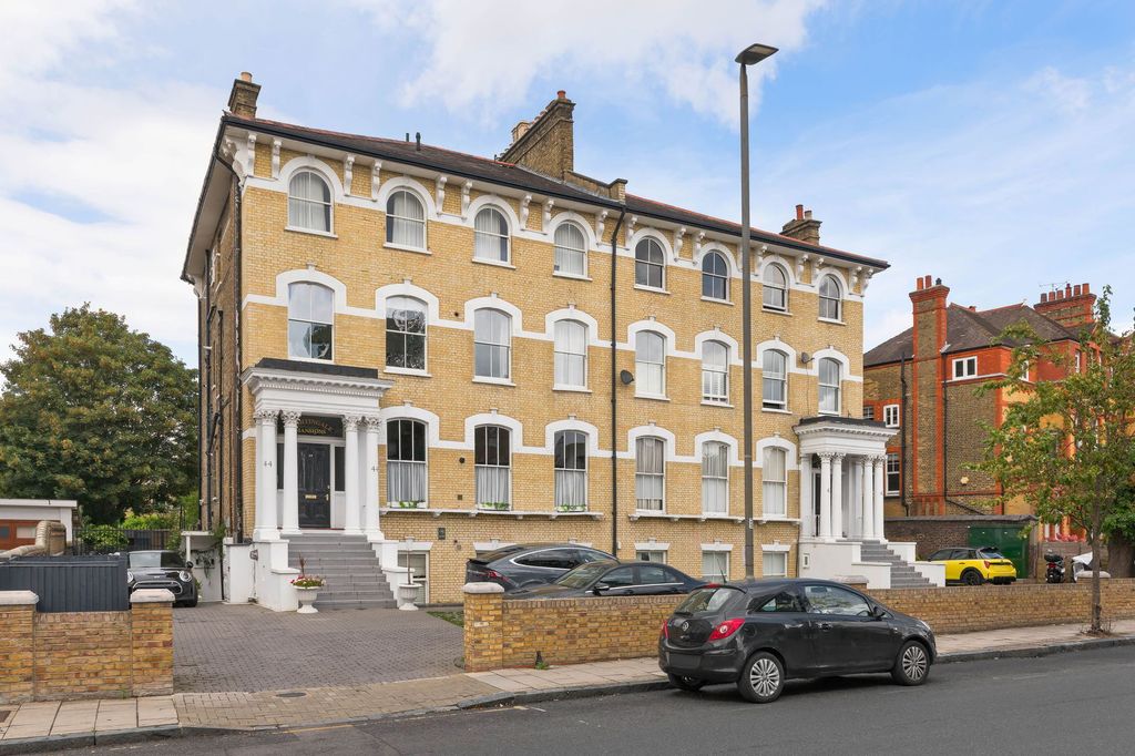 Property photo 1 of 7