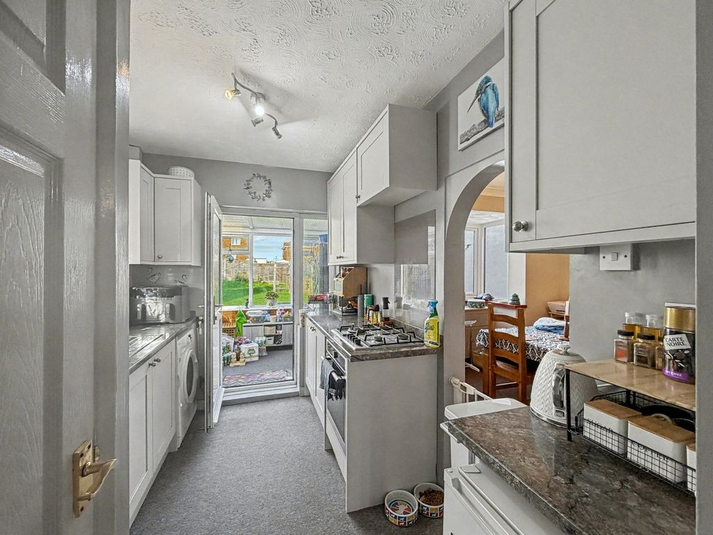 Property photo 2 of 24