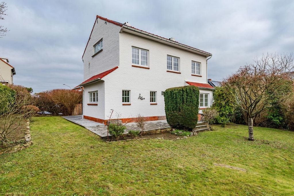 Property photo 3 of 16
