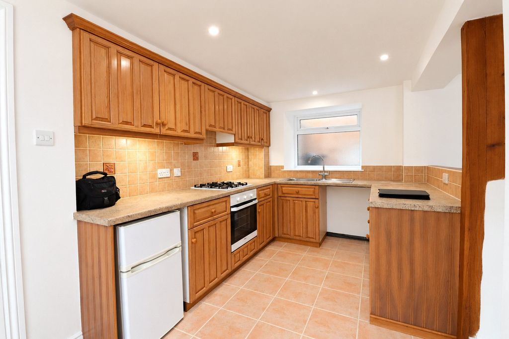 Property photo 3 of 10 Picture No. 01