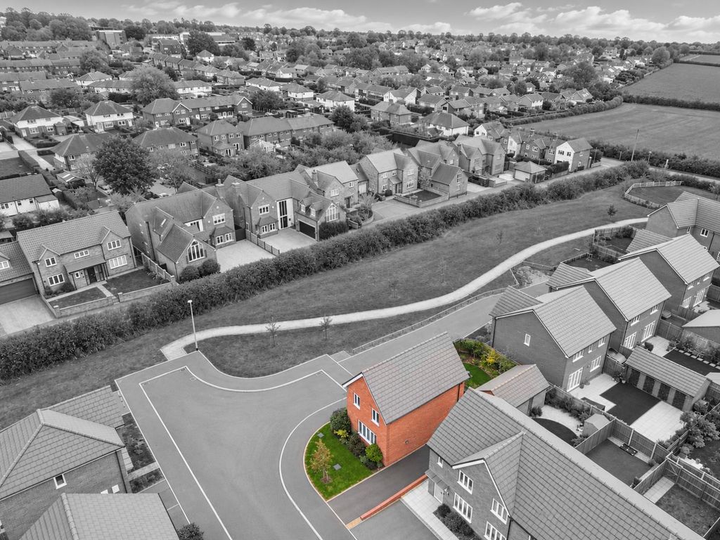Property photo 2 of 30 9F3914B8-d780-4360-B09F-3Bcd8728F84d.Png