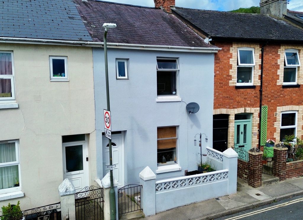 Property photo 1 of 14