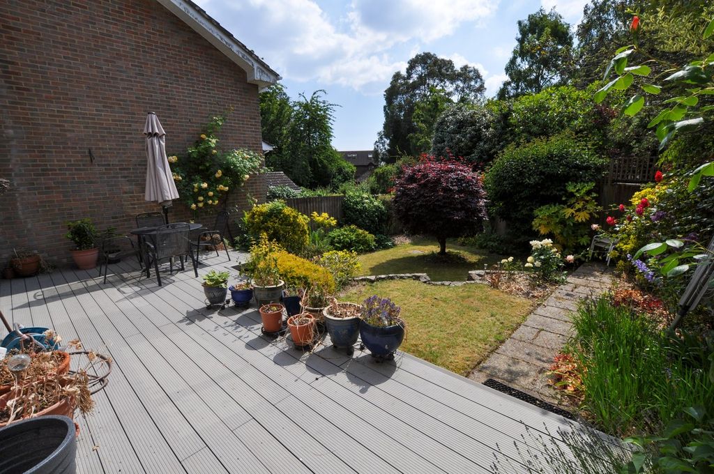 Property photo 2 of 21