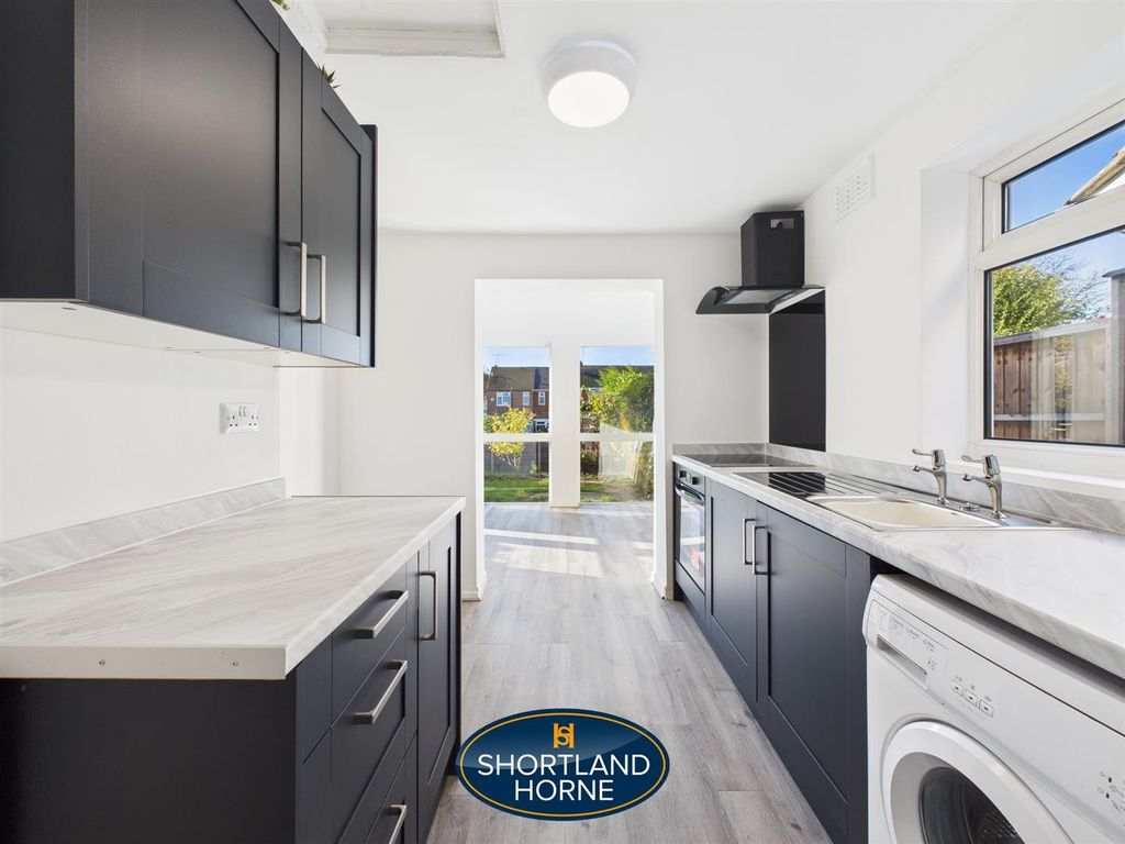 Property photo 2 of 22 Kitchen