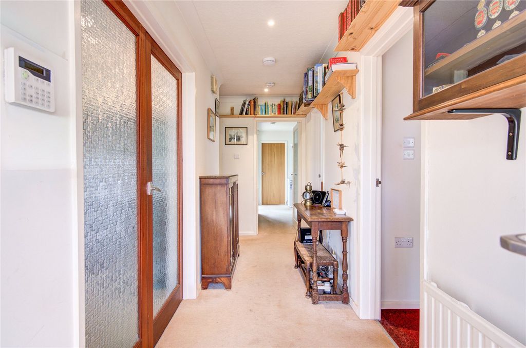 Property photo 3 of 28 Picture No. 07