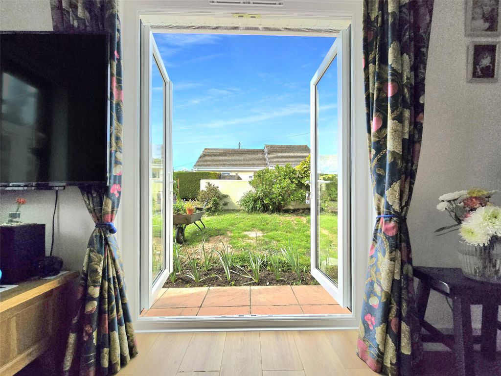 Property photo 3 of 14 3 - Picture No. 08