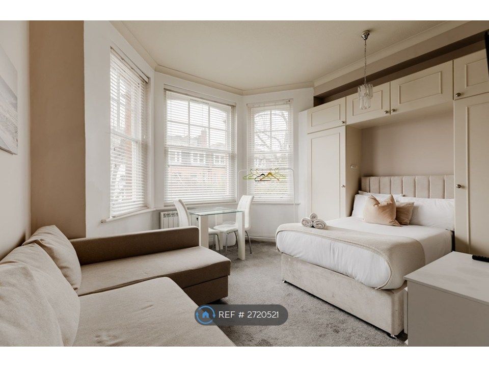 Property photo 1 of 5 Room View