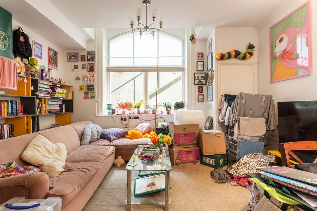 Property photo 2 of 15