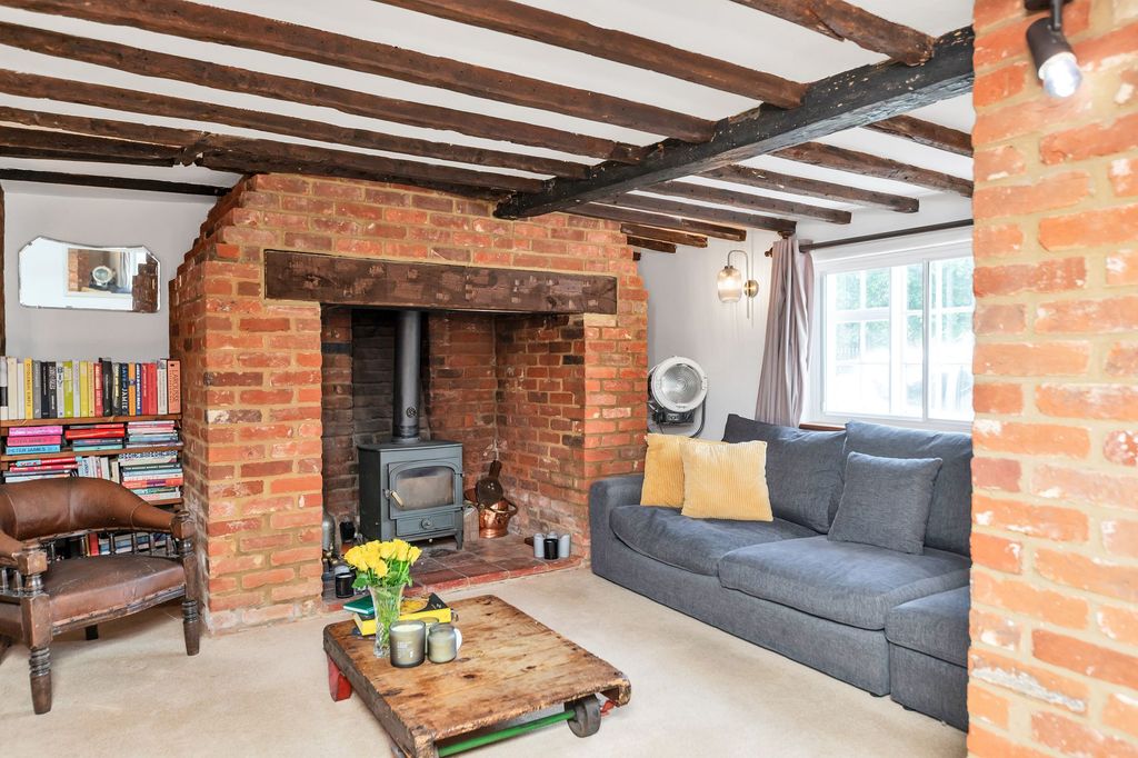 Property photo 3 of 18