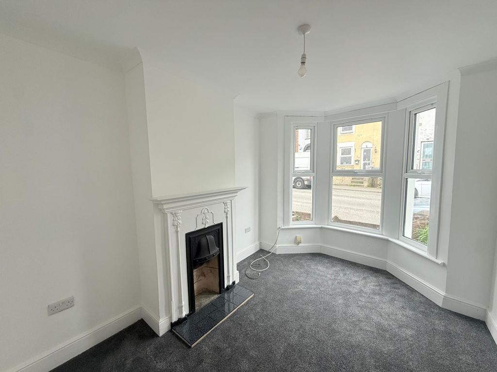 Property photo 3 of 9 Image