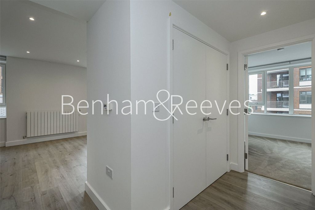 Property photo 2 of 20 Picture No. 04