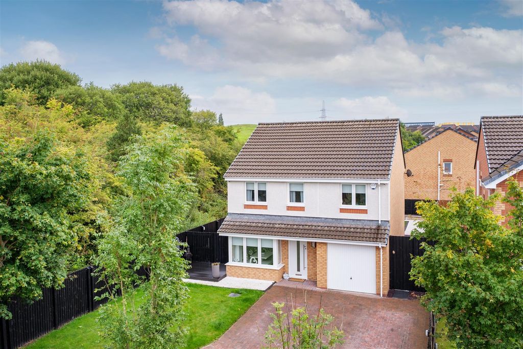 Property photo 2 of 39 8 Shepherds Way-39.Jpg