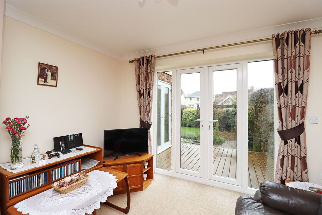 Property photo 3 of 19