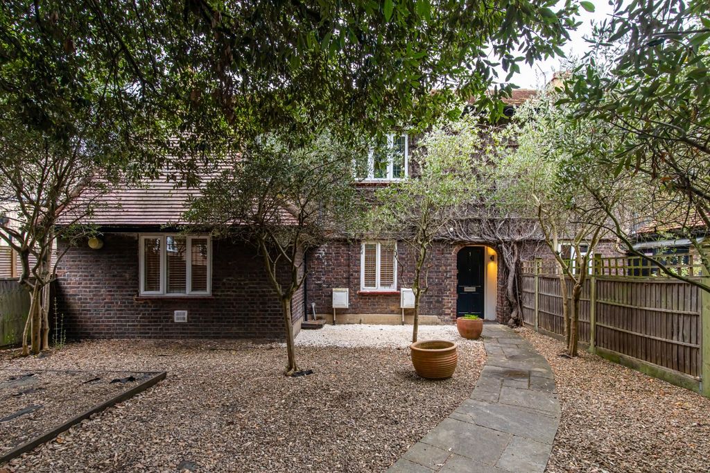 Property photo 1 of 15 Exterior